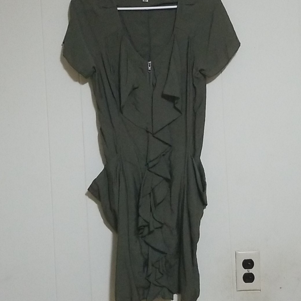 Dress - Picture 4 of 4